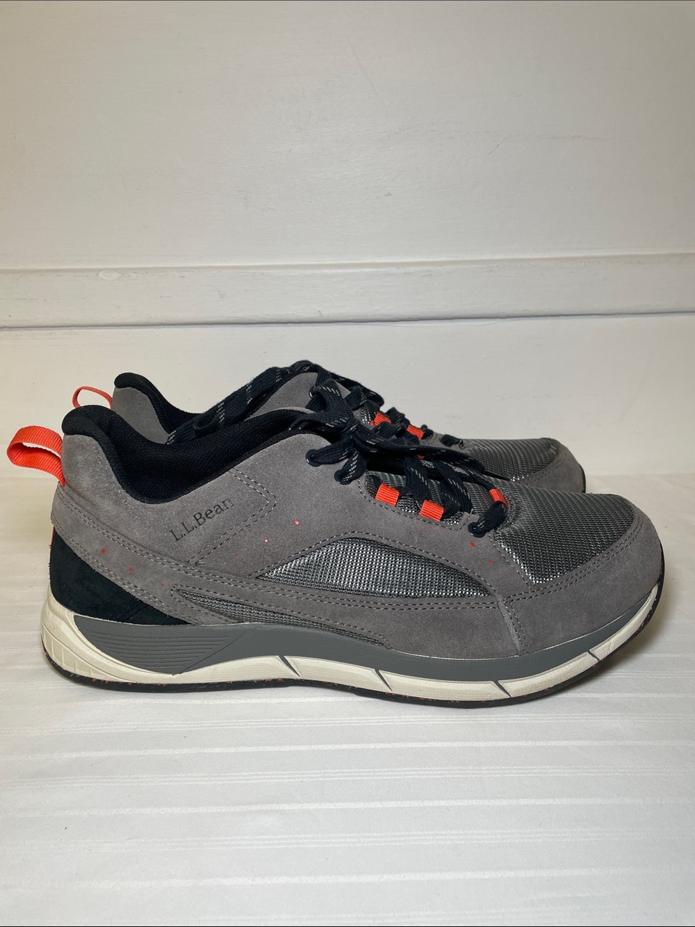 L. L Bean men’s bean’s comfort fitness walking shoes sneakers men’s size 12 wide